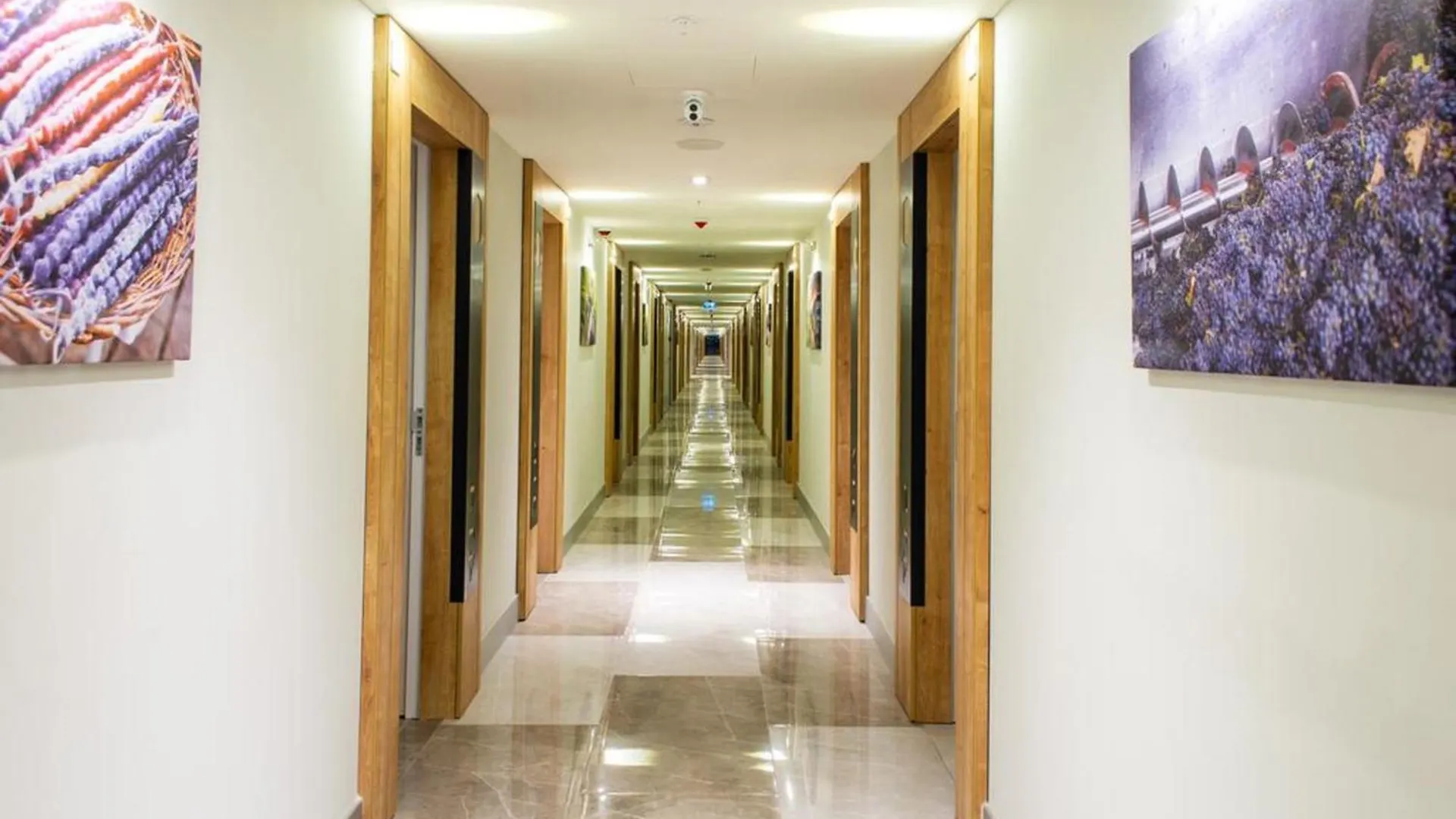 Orbi City Twin Towers Apartments Batumi