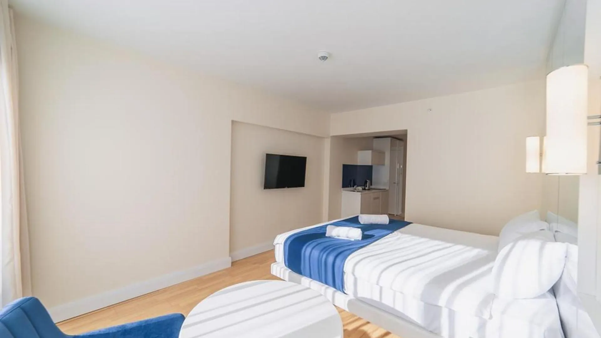 Orbi City Twin Towers Apartments Batumi